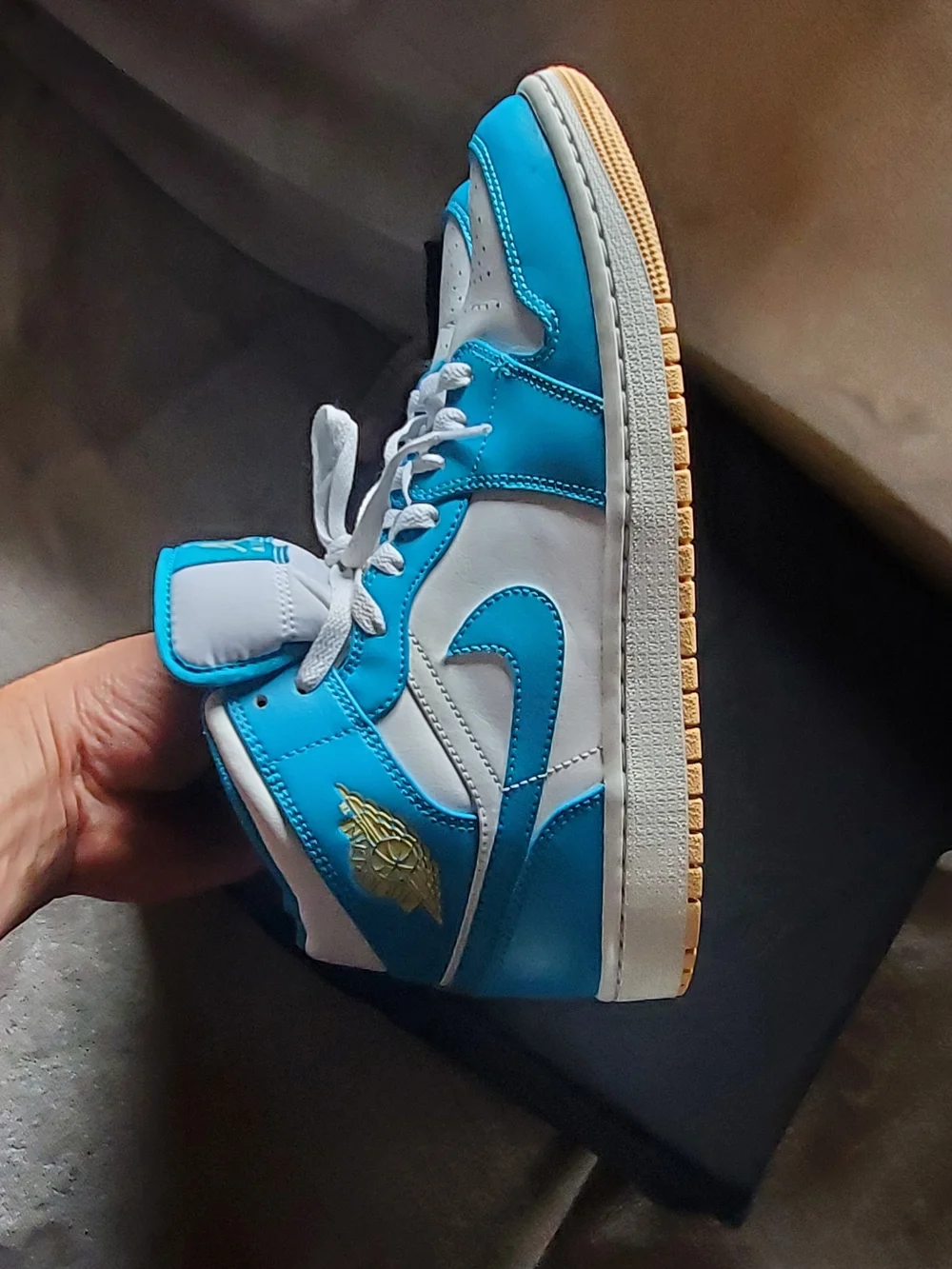 Jordan woman comfortable soft